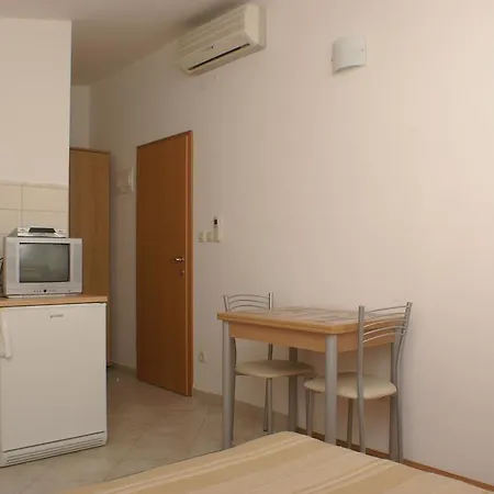 Studio Duce 2821b Apartment Dugi Rat